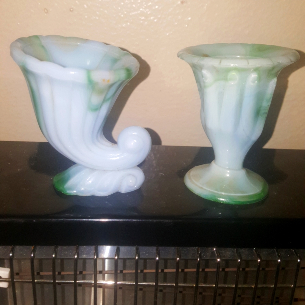 Akro Agate glass laffies hand and green white slag glass Agate cornucopia.
